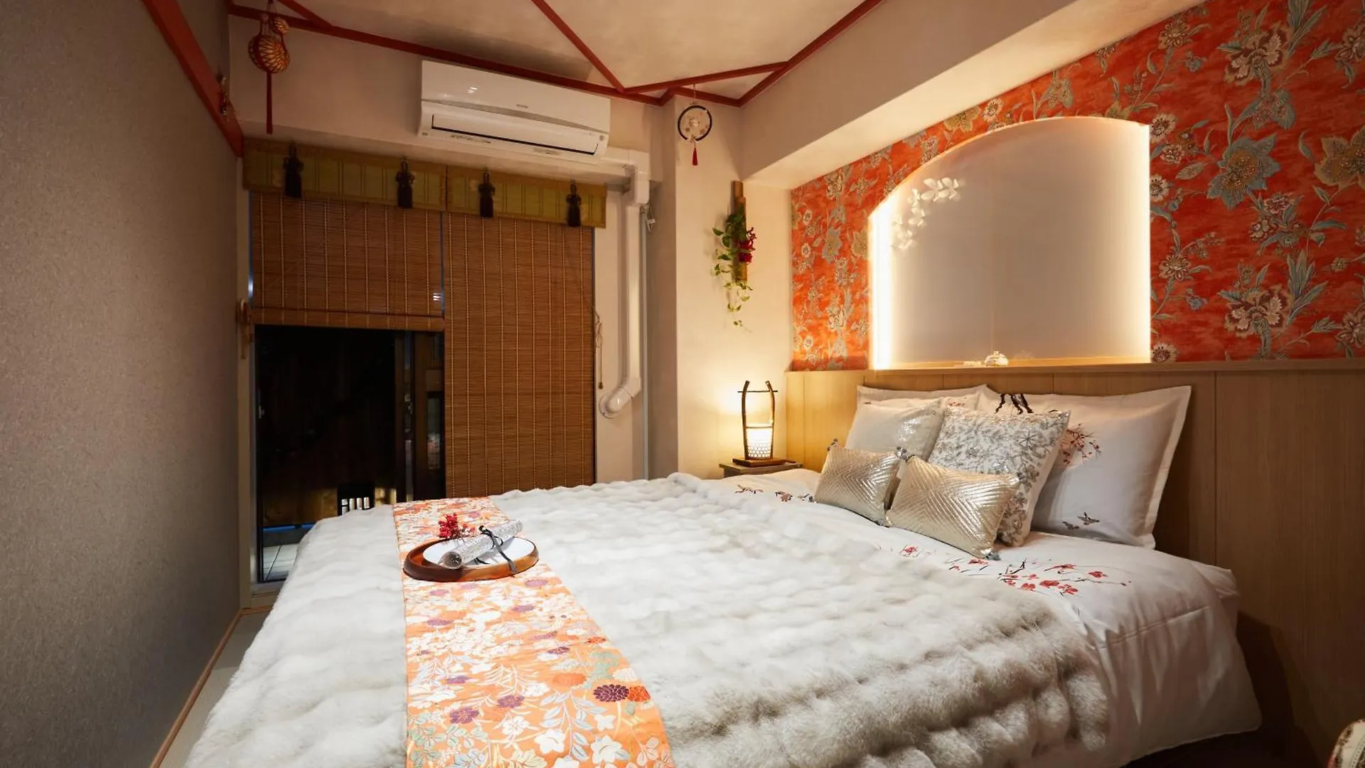 Higashi-Shinjuku Station Apartment Tokyo 0*,