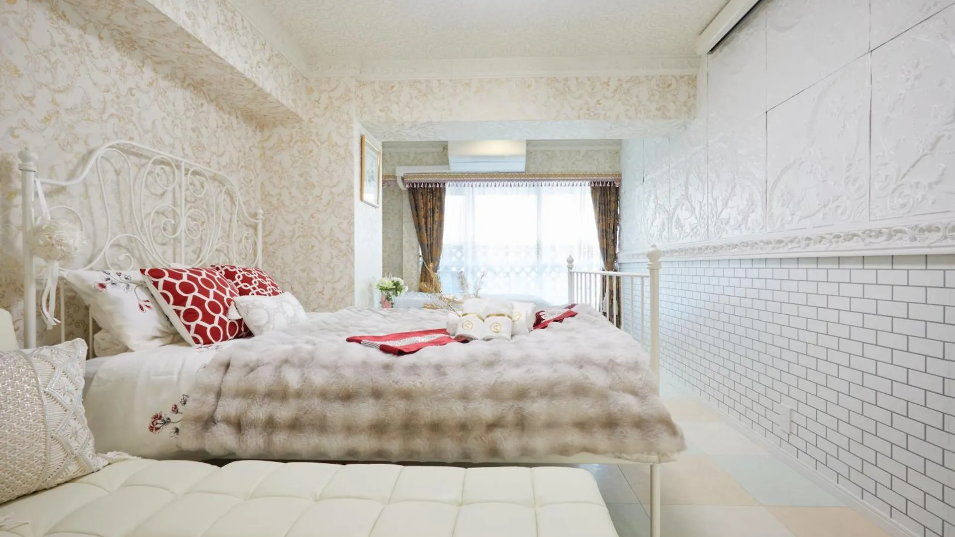 Apartment Papillon Paradis Higashi-Shinjuku Tokyo