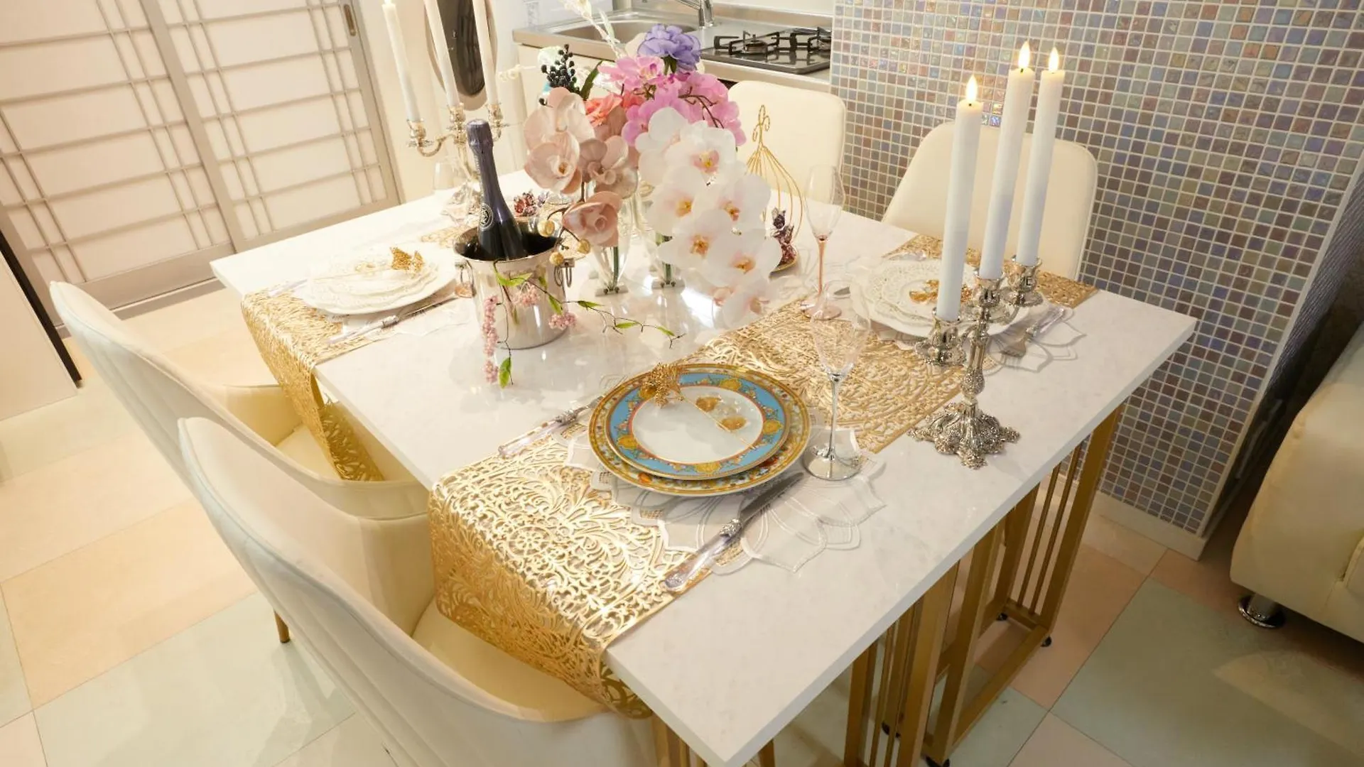 Papillon Paradis Higashi-Shinjuku Tokyo Apartment